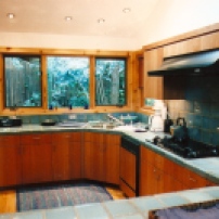 2005 Bonnie Raitt Cherry kitchen5